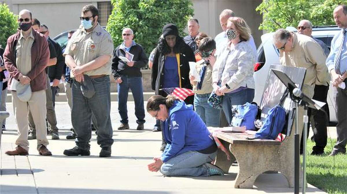 Unity at the forefront: National Day of Prayer observed in Alton