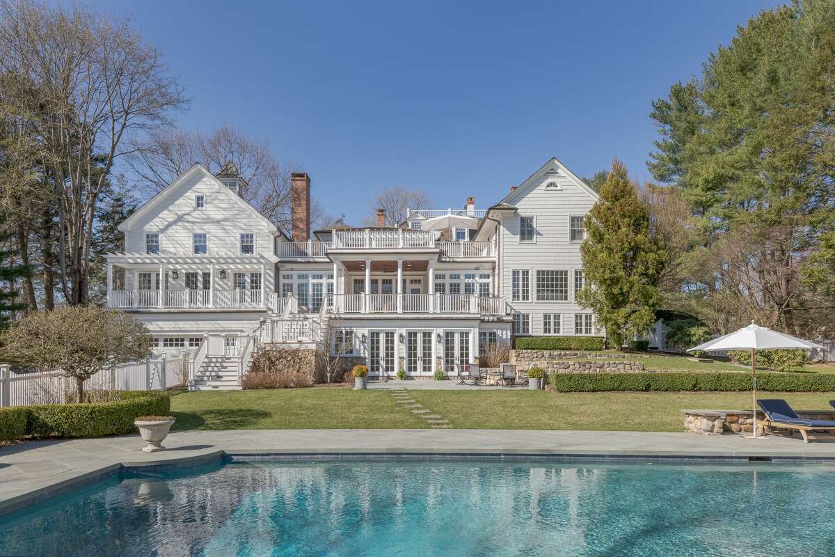 The home at 289 Oenoke Ridge Road in New Canaan, Conn.