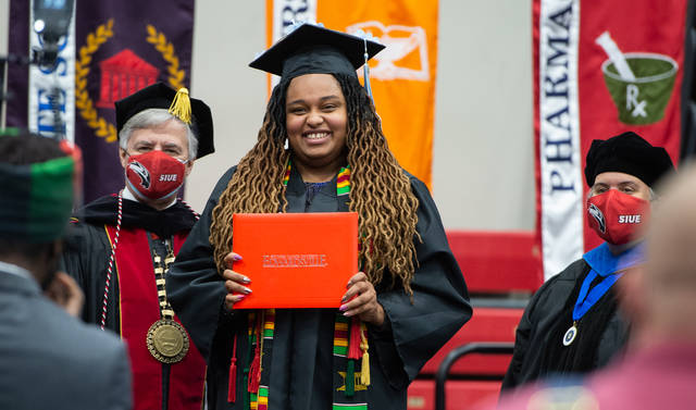 SIUE celebrates 2020 grads - Vimarsana News