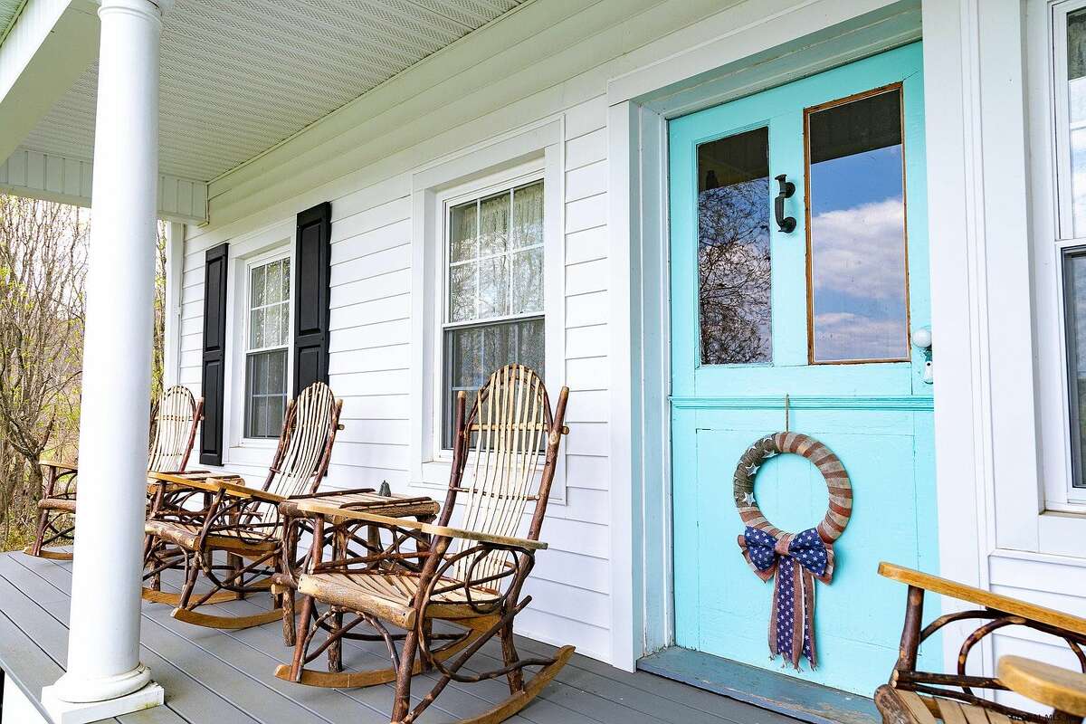 Upstate New York homes for sale with mountain and lakefront views