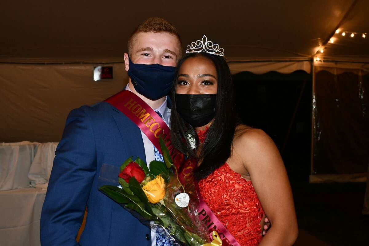 St. Joseph’s High School in Trumbull held its senior prom on May 6, 2021. The event was held in a tent on the school’s campus. Were you SEEN?