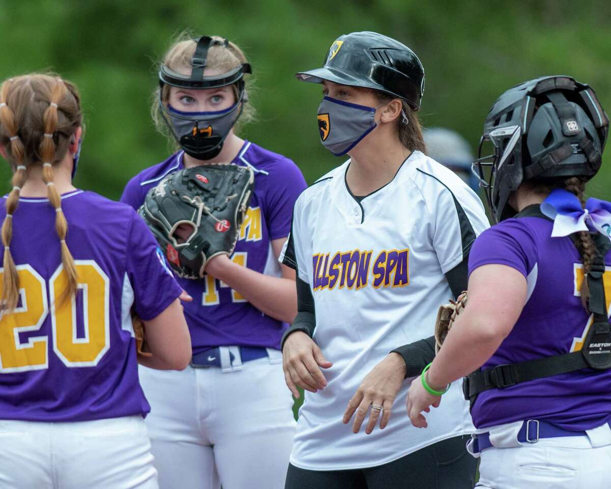 Ballston Spa softball unleashes offensive barrage against Guilderland