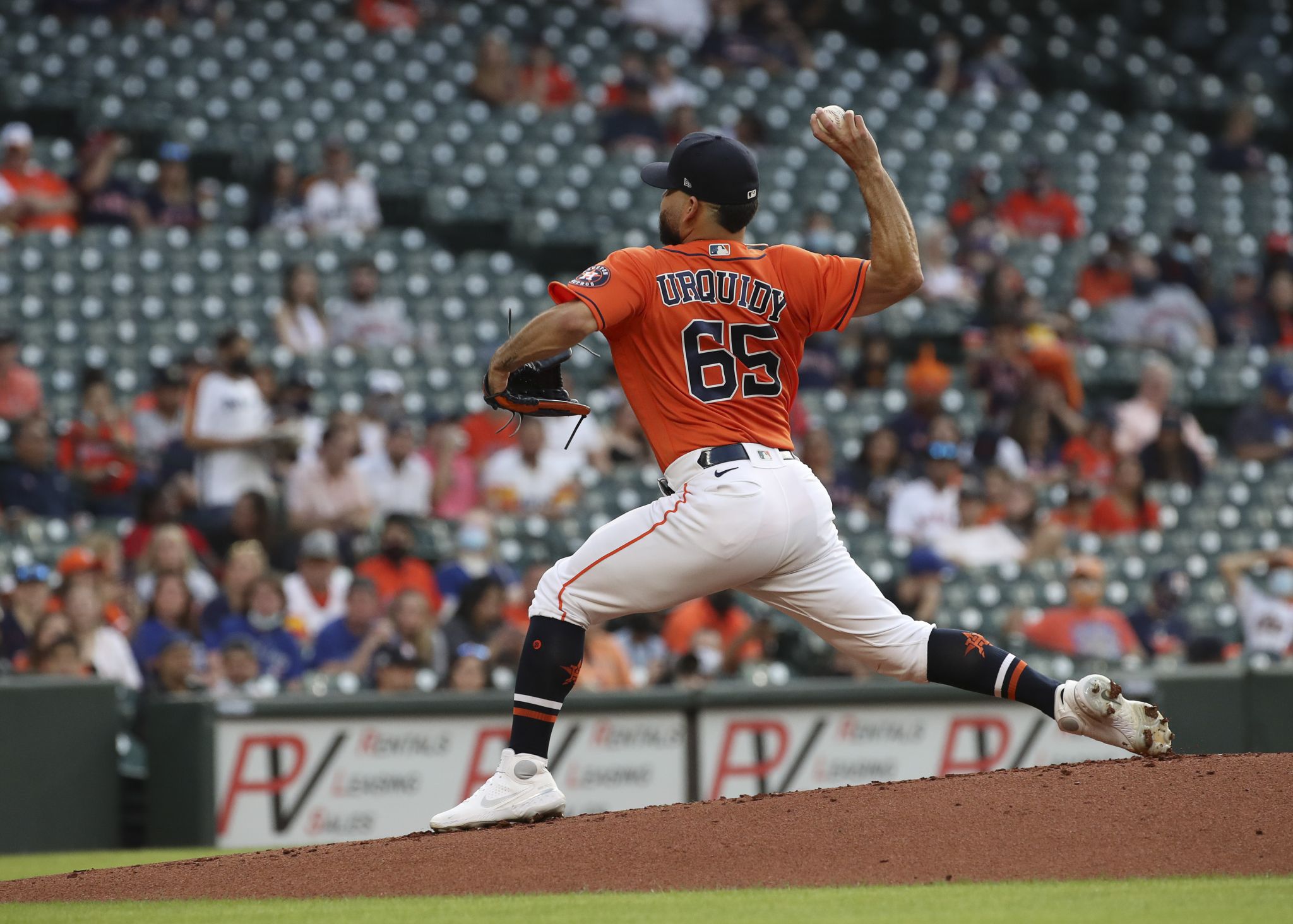 Astros righty Jose Urquidy nearing return