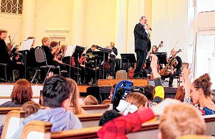 Orchestra tentatively looking ahead - Vimarsana News