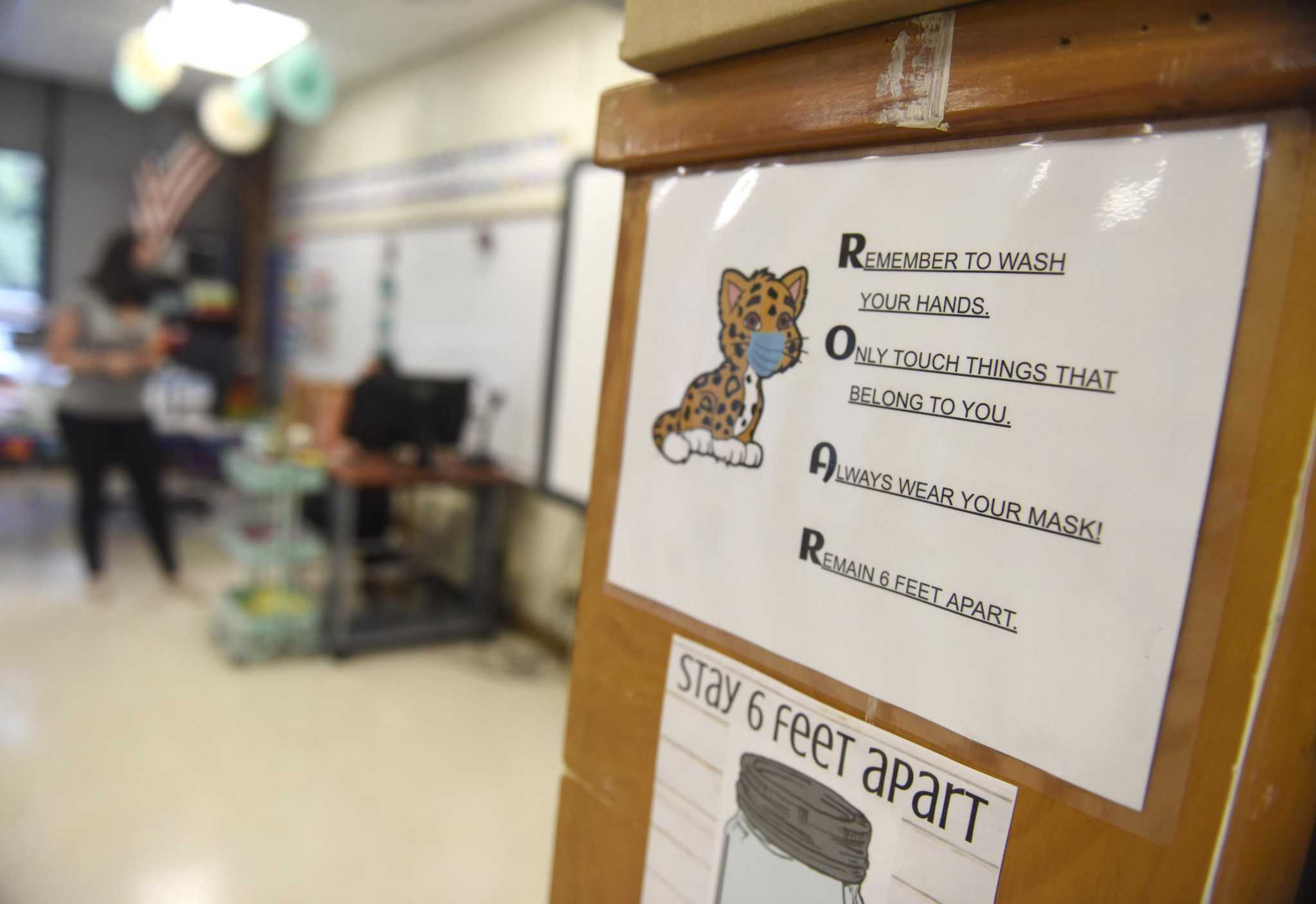CT school districts weigh remote learning for next year