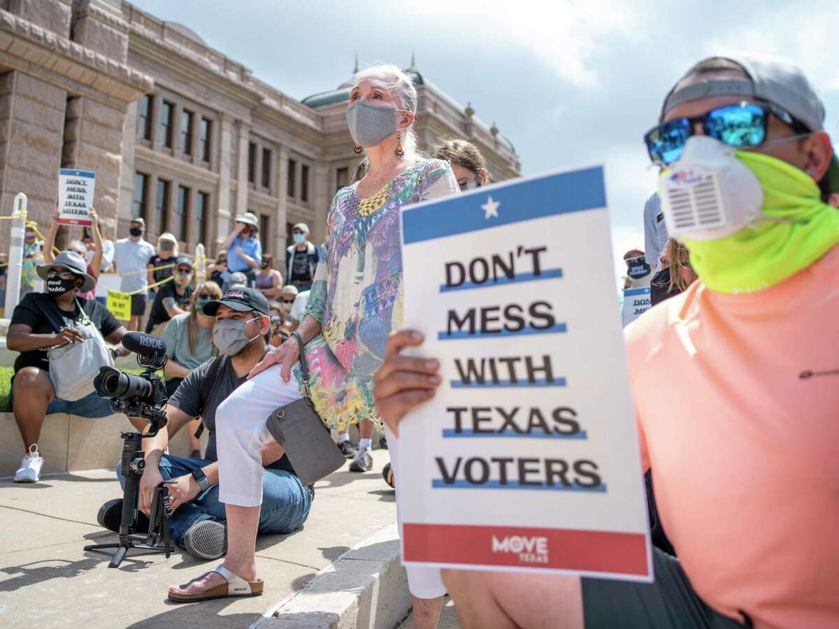 Julián Castro And Beto O’Rourke Rally Against Bills They Say Suppress ...