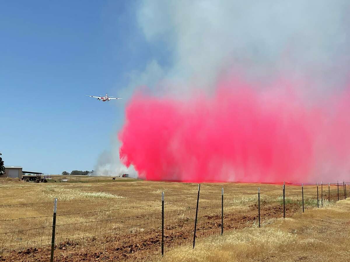 Tankers battle the rapidly growing Gunnison Fire in Butte County.