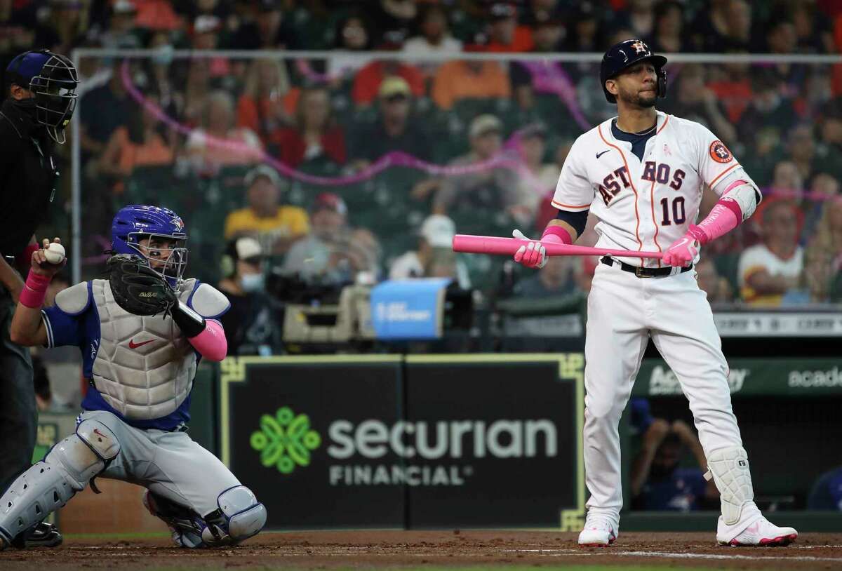 Astros use Mother's Day to fight breast cancer