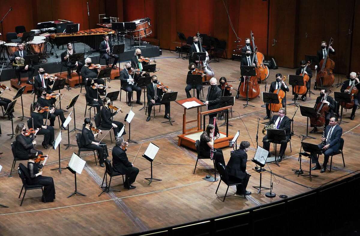 Houston Symphony performs Mozart and Piazzolla's Four Seasons during Sunday's matinee conducted by David Robertson in Houston on Sunday, May 9, 2021.