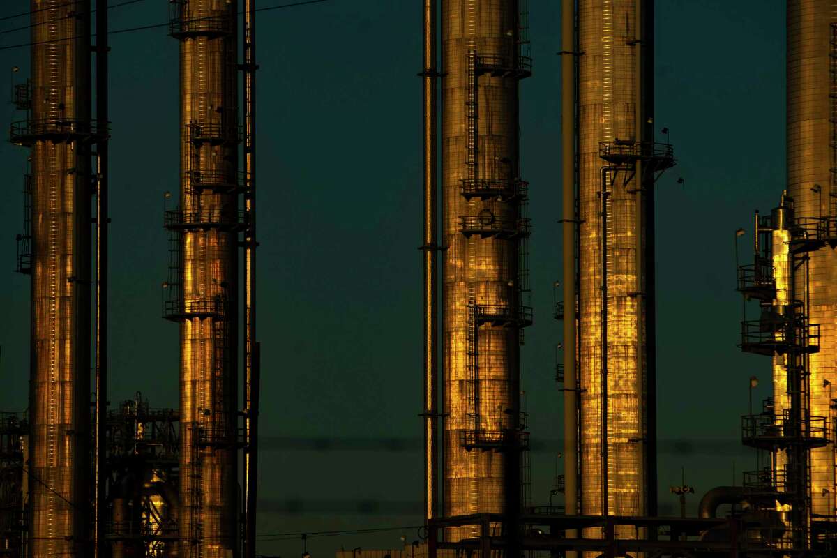 Corporations saving 10 billion on taxes that Texans are paying for