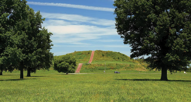 Cahokia Mounds Interpretive Center to close for improvement projects