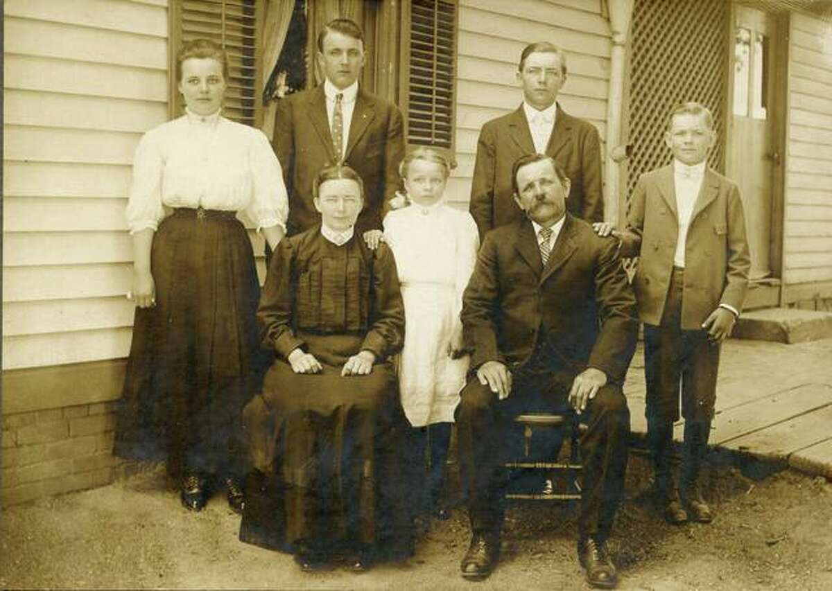 This Old House At home in Leclaire