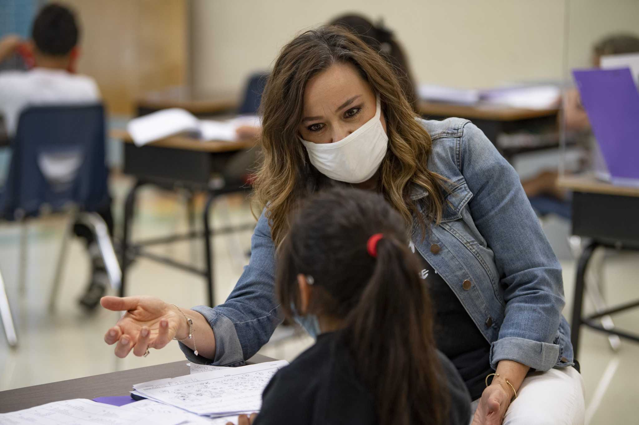 'About time!' 'Big mistake': Readers react to Abbott's school mask mandate ban - Vimarsana News