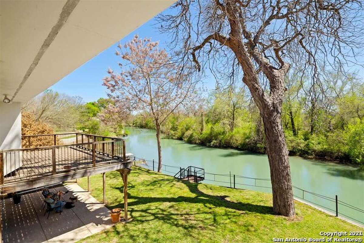 Seguin Small town, big adventures