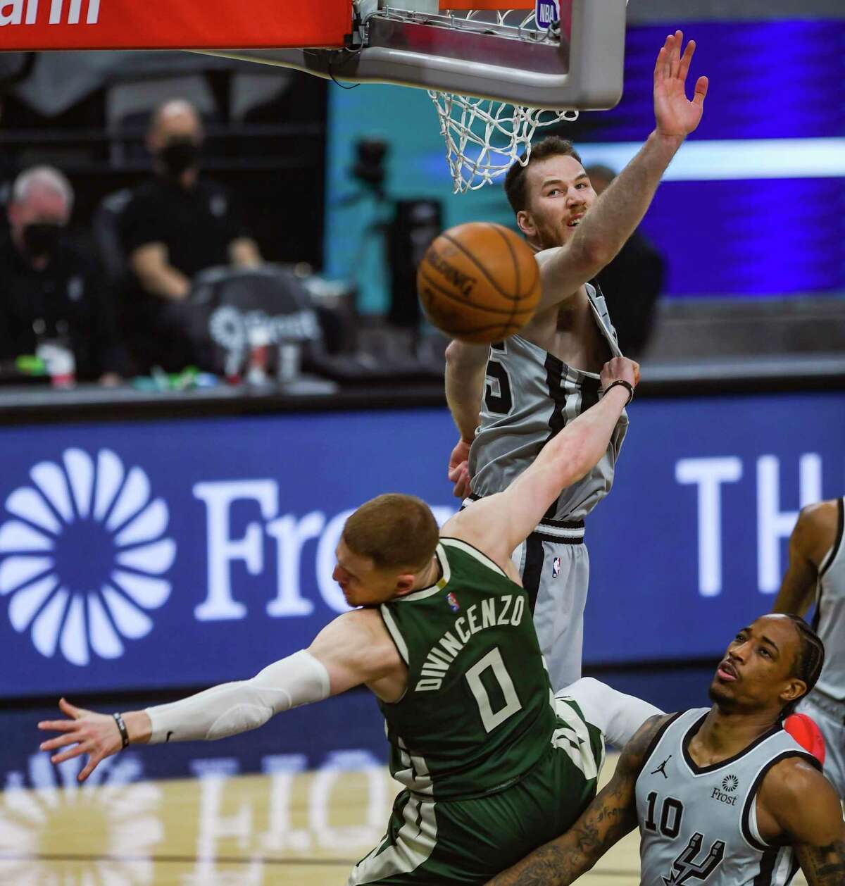 DeRozan gives details on the night Tim Duncan was the Spurs head