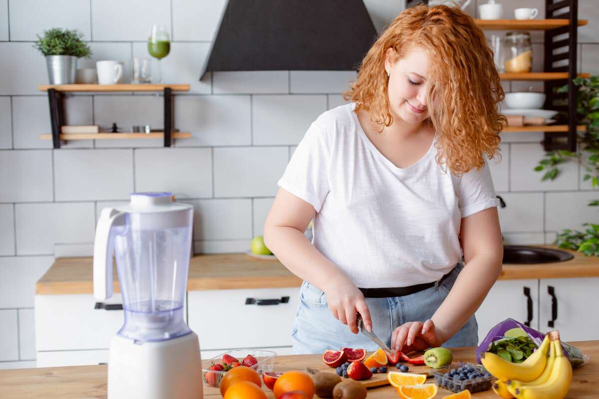 If you're trying to shed a few pounds before Summer, you must try Noom, it's currently offering a free 7-day trial.