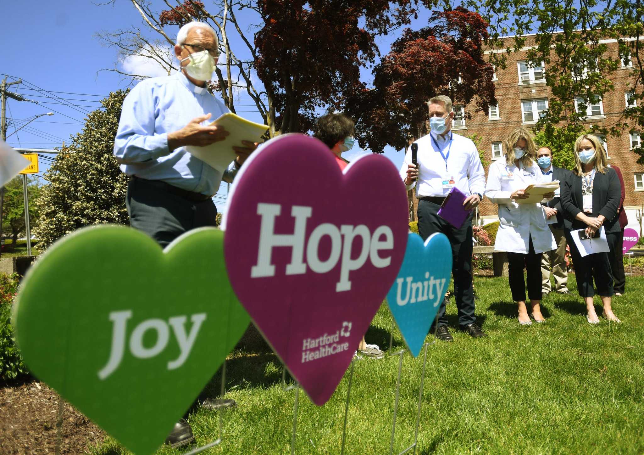 Garden ceremony at St. Vincent's honors nurses: 'Reflect and be filled with hope' - Vimarsana News