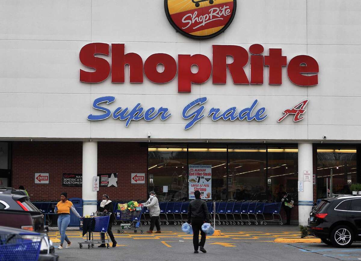 Grocery shoppers at the ShopRite Supermarket on Connecticut Avenue in Norwalk, Conn.
