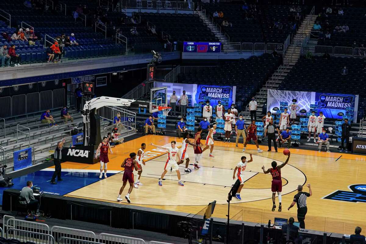Michigan residents bet a collective $115 million online on NCAA's March Madness tournament. (AP Photo/Michael Conroy)
