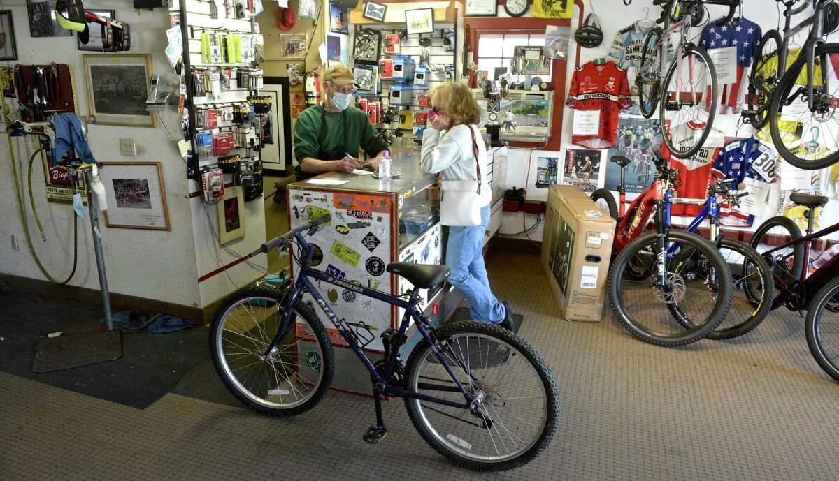 After nearly 40 years, New Milford bicycle shop set to close ‘I want