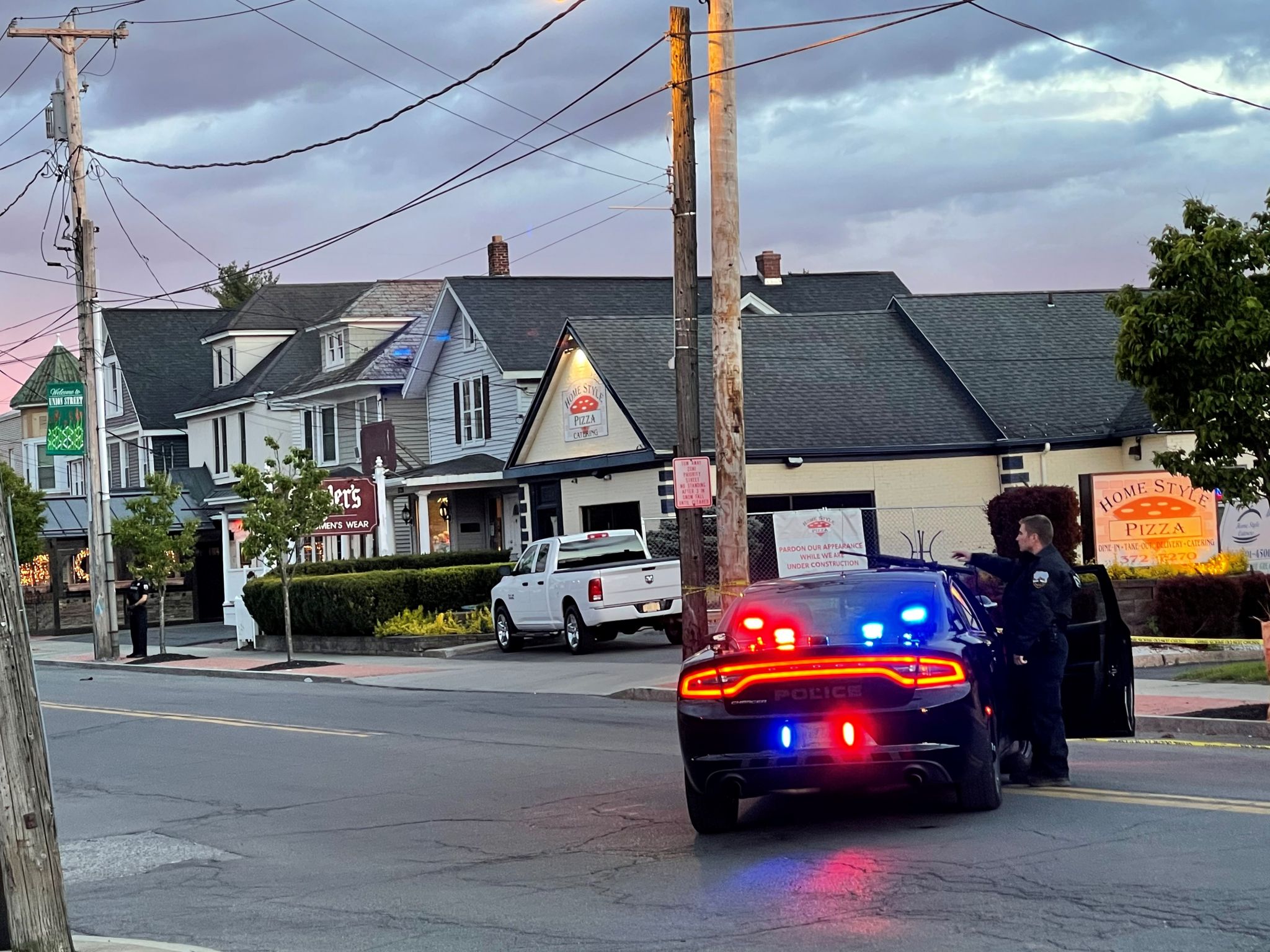 Schenectady's Union Street scene of police response - Vimarsana News