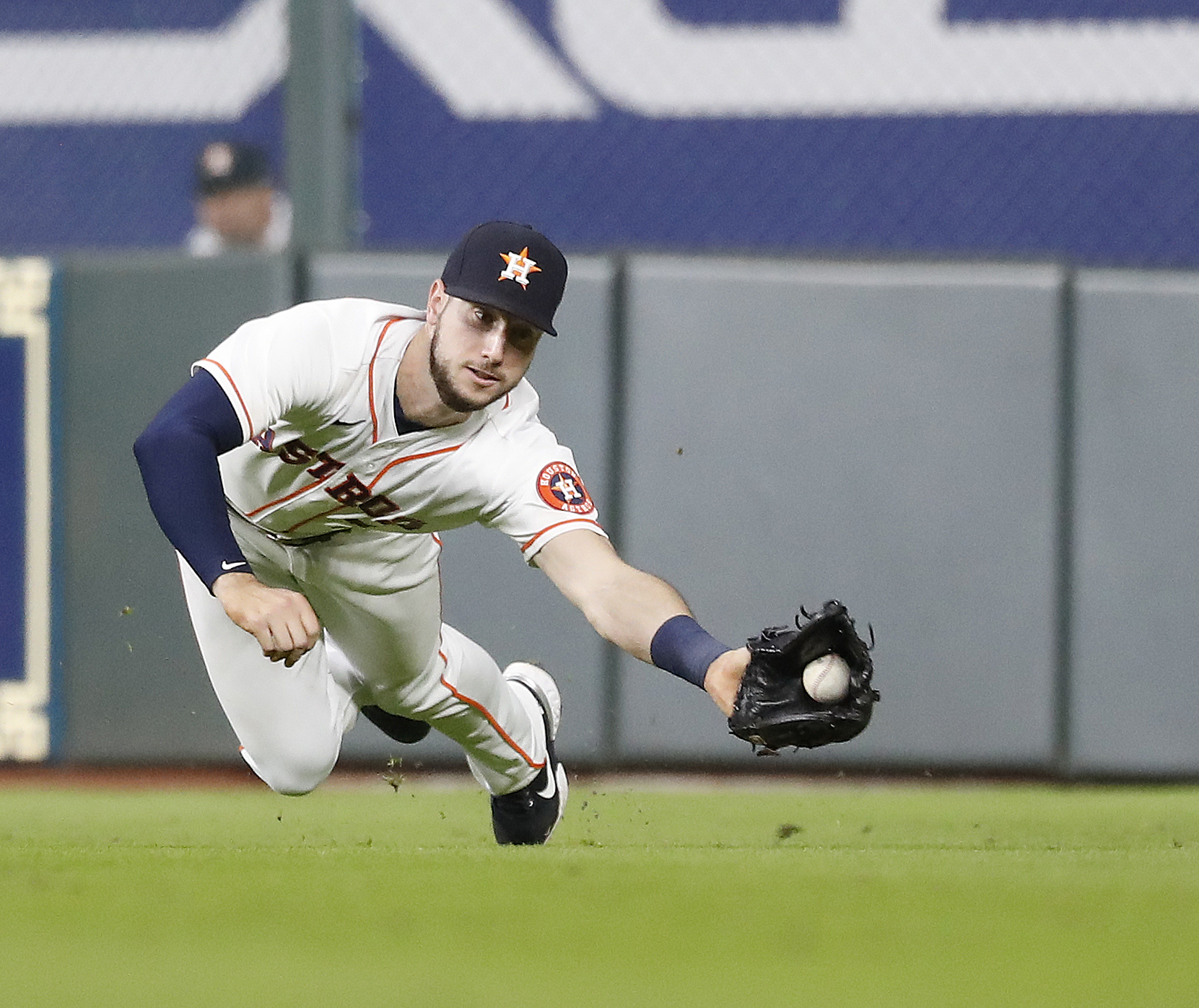 Astros receive ominous Michael Brantley update after Yordan Alvarez injury