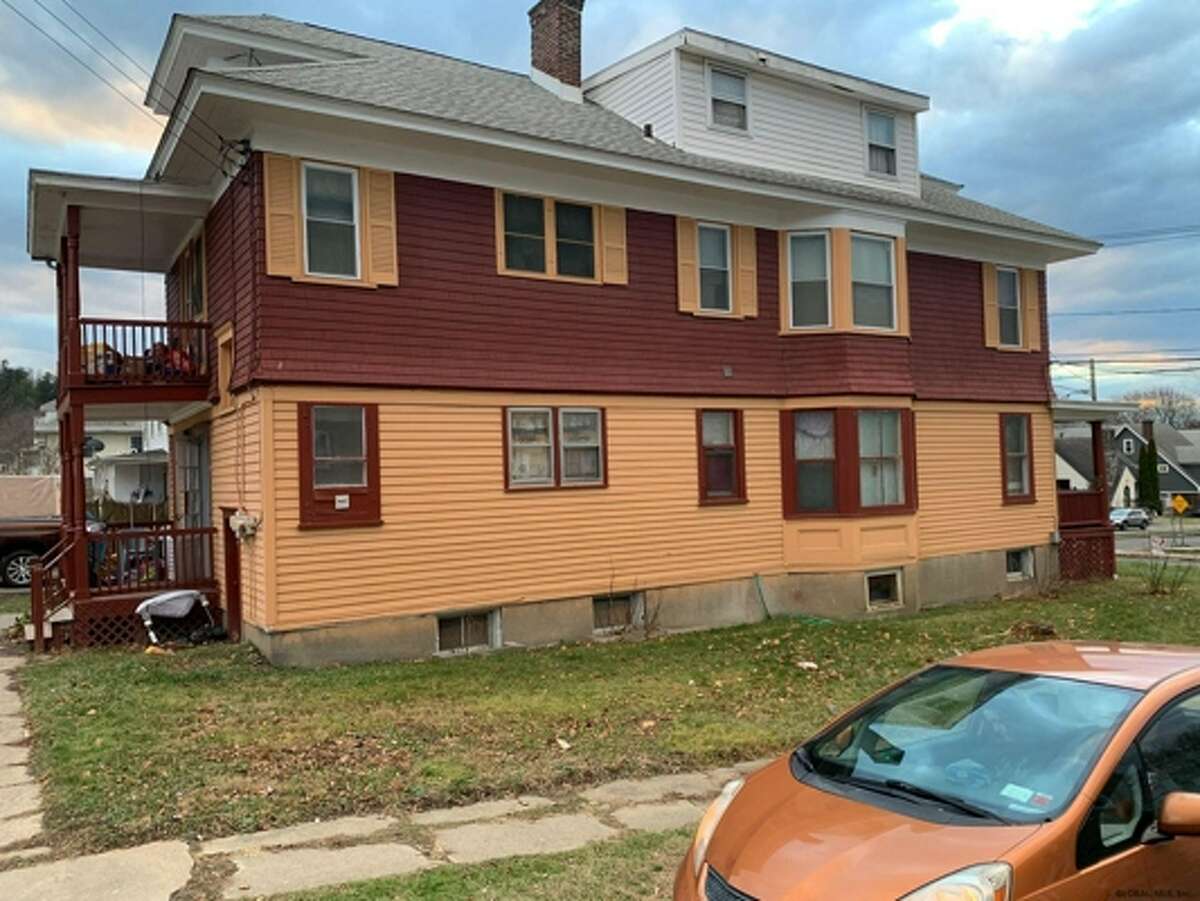 32 Fairview Ave, Hudson