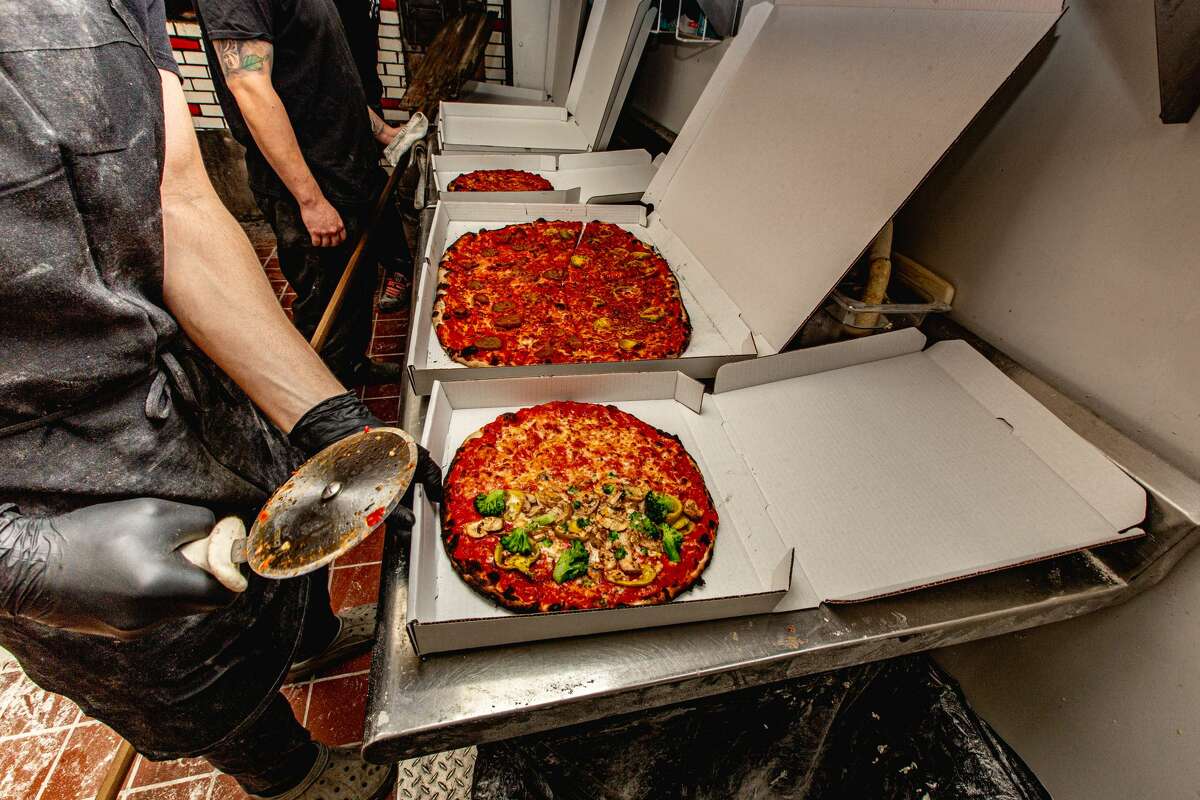 Top 30 Best Pizza Places in Philadelphia: Your Guide to Grabbing a