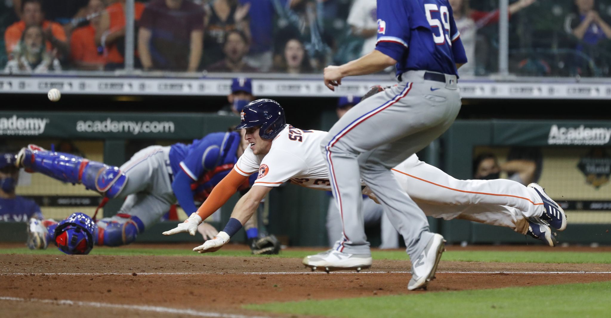 Myles Straw cheers on Astros 'family' at Game 4 of World Series