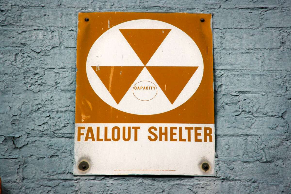 constructing a fallout shelter online
