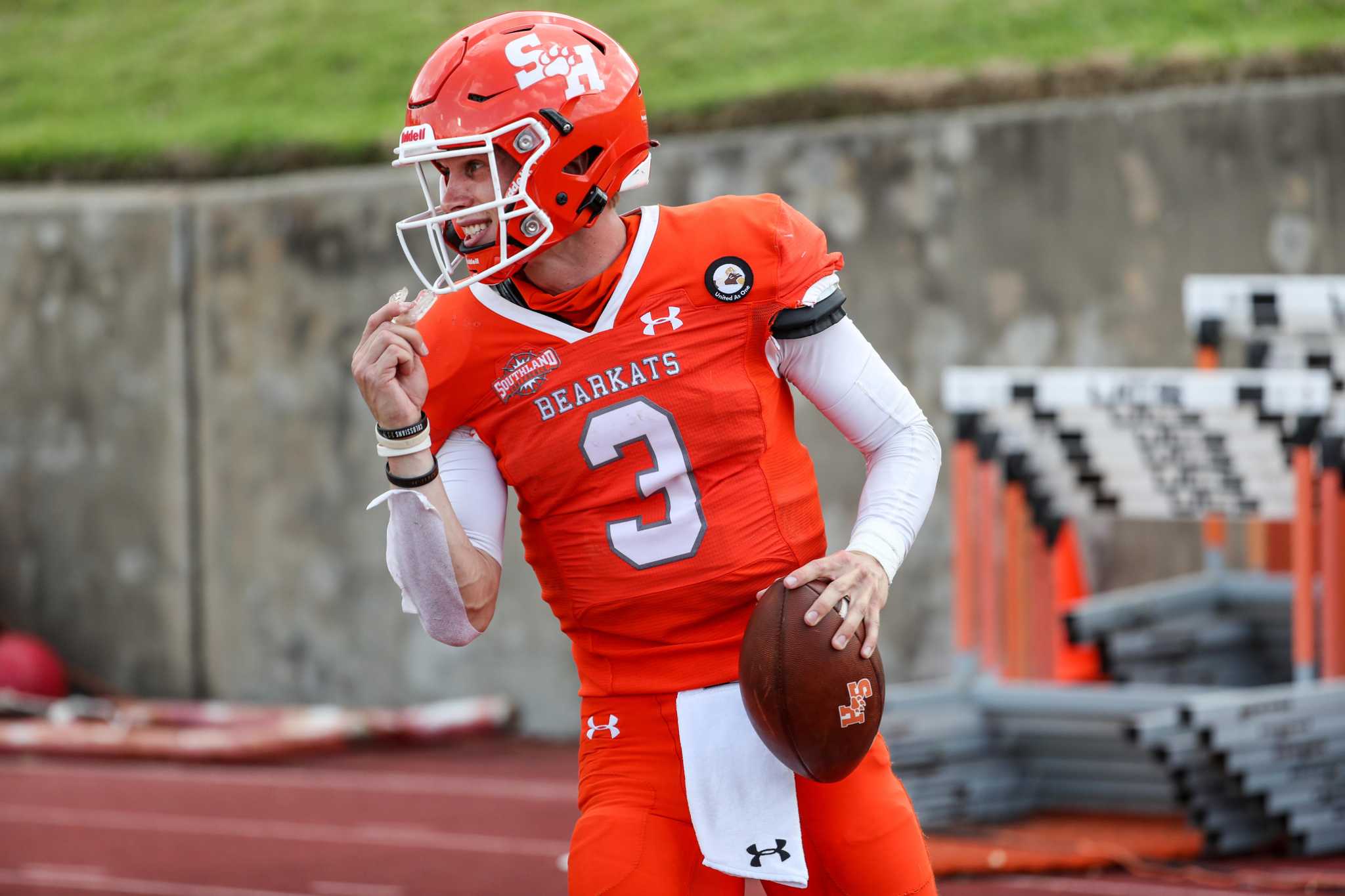 COLLEGE FOOTBALL Schmid, Sam Houston ready for national title game
