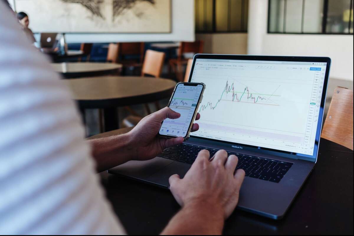 Want To Become A Day Trader You Can Turn Your Investing Hobby Into A Career