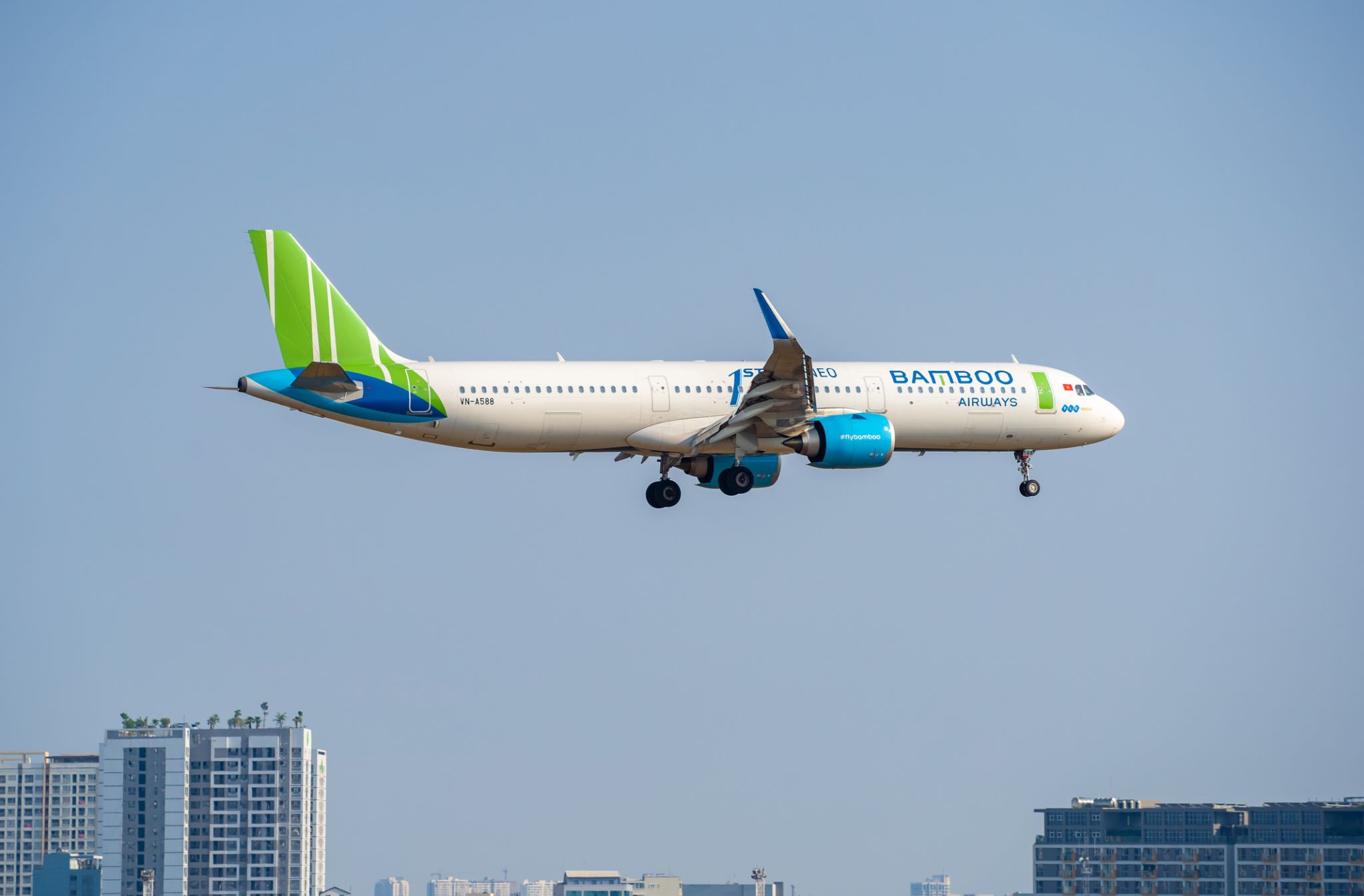 Routes Southwest grows to Hawaii, face masks, United to India + Alaska