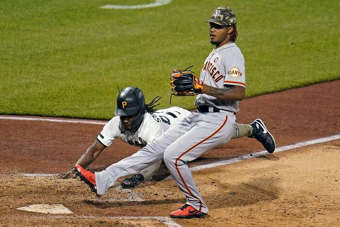 Giants' Buster Posey hitting .382 but doesn't qualify for batting race, by  design