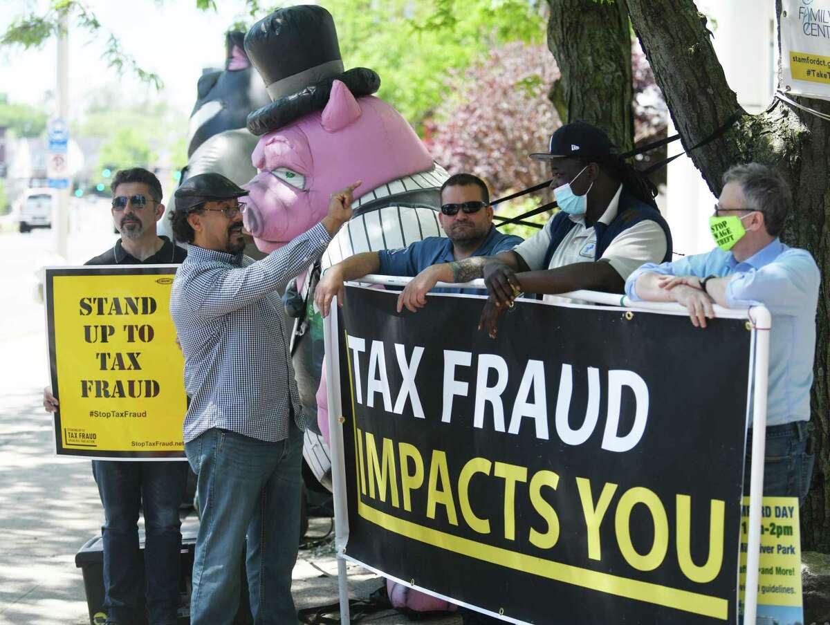 ‘Wage theft’ rampant in Stamford construction business, carpenters