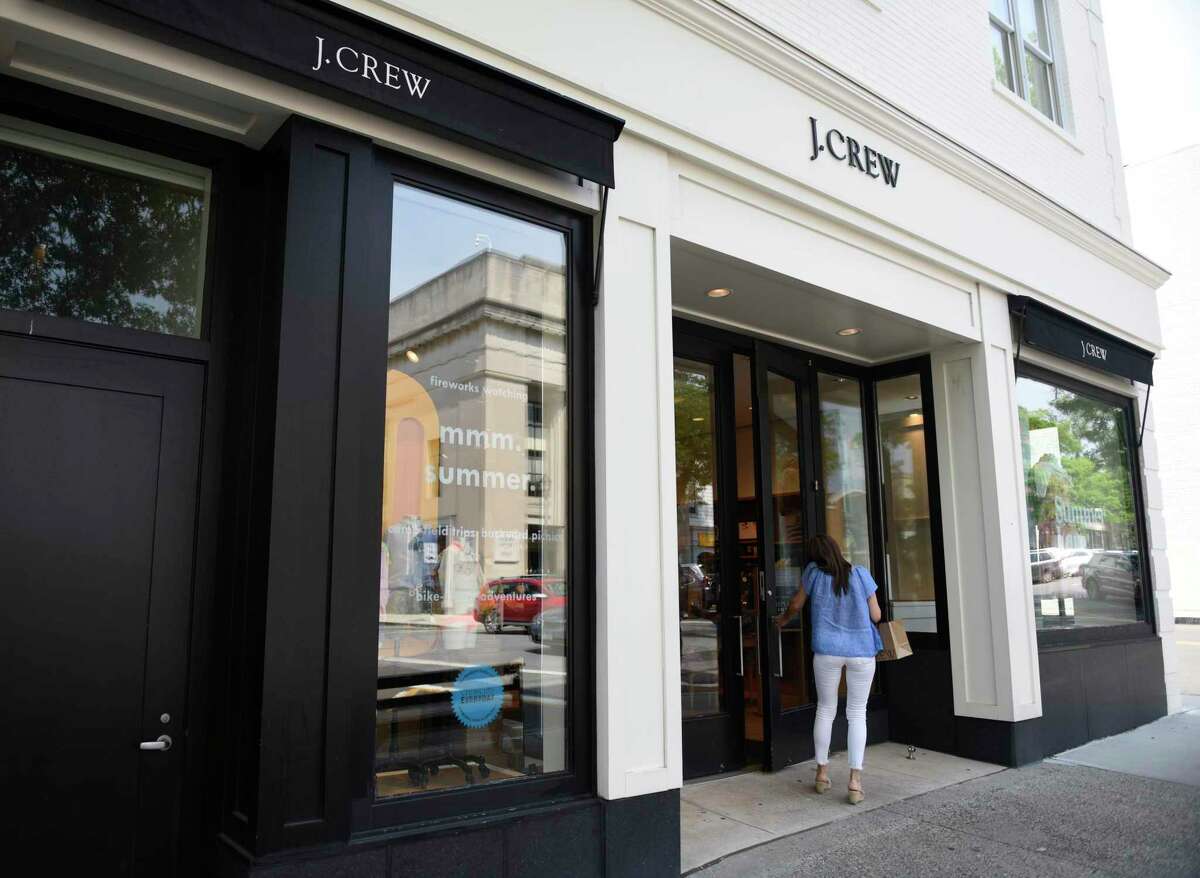 Greenwich stores split Here’s where you do, and don’t, need to wear