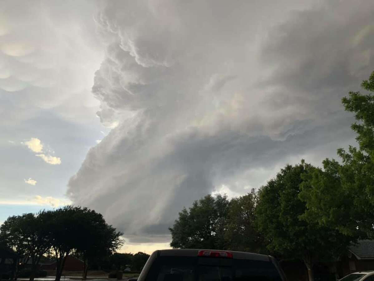 Texas Man Captures Massive Tornado Forming On Video During Storms That ...