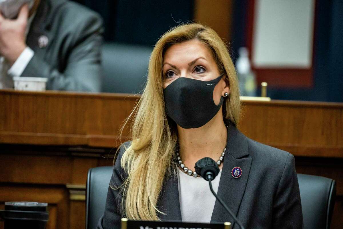 U.S. Rep. Beth Van Duyne, R-Irving, received a $500 fine for violating the House’s mask mandate a second time. (Samuel Corum/Getty Images/TNS)
