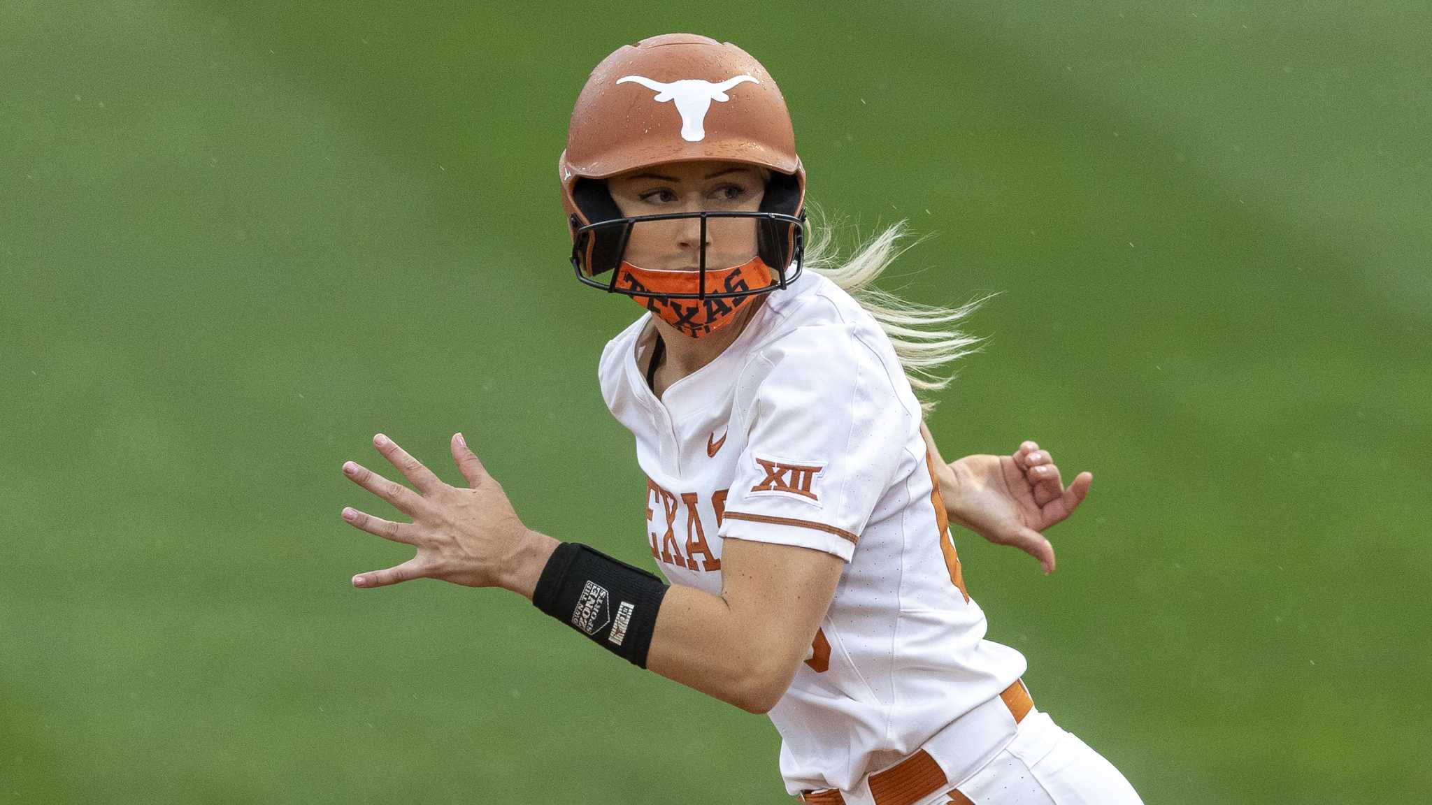 Texas Softball Team Gets A Shot At Redemption