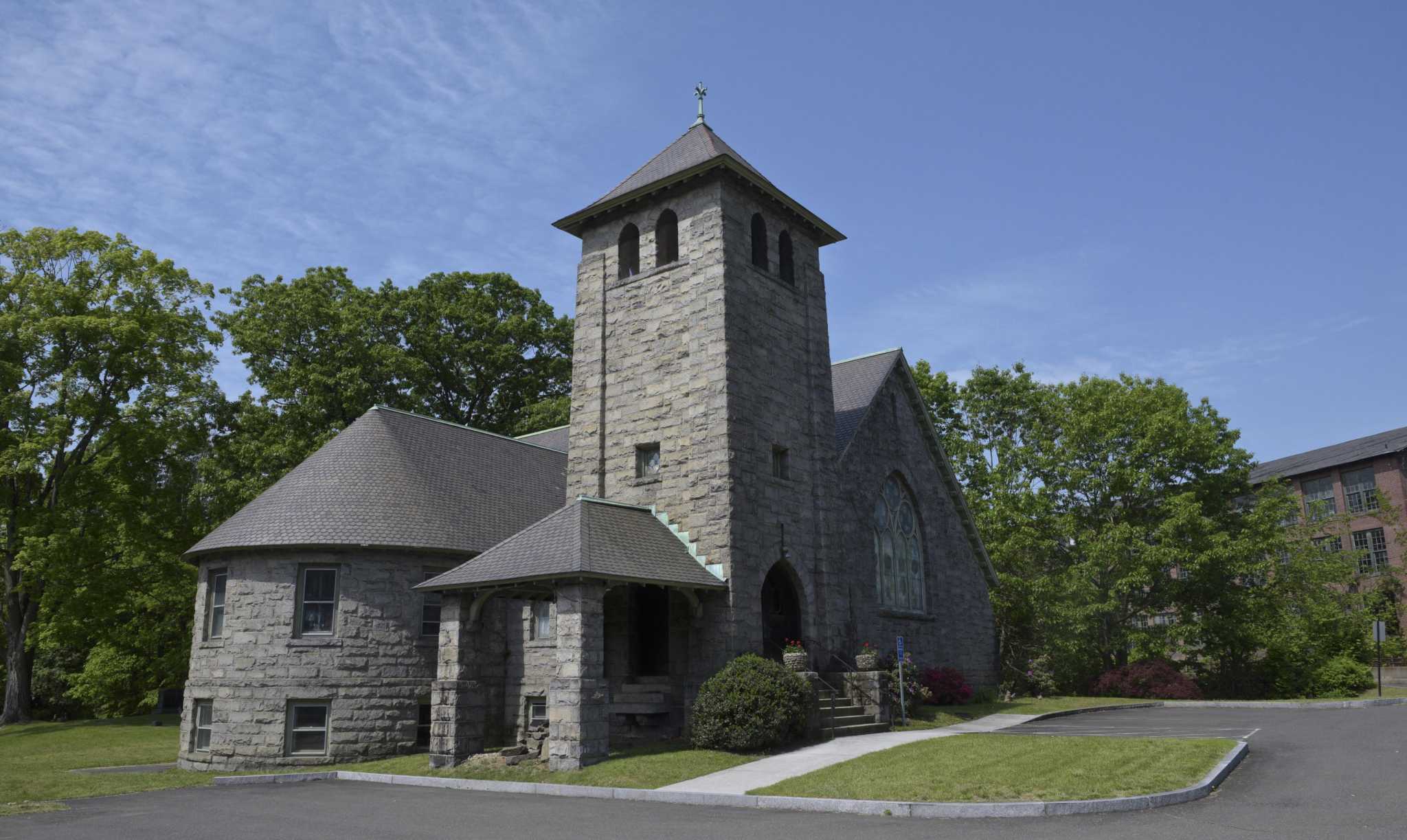 Down to about 10 parishioners, this Redding church’s future is ...