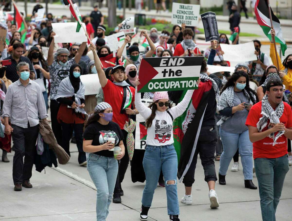 More than 3,000 march in Houston for solidarity rally with Palestinians