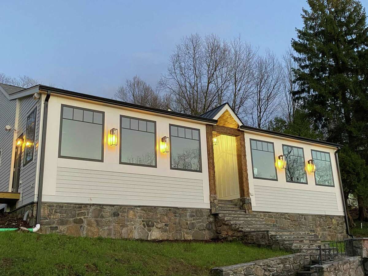 New restaurant to open on DanburyNew Fairfield border