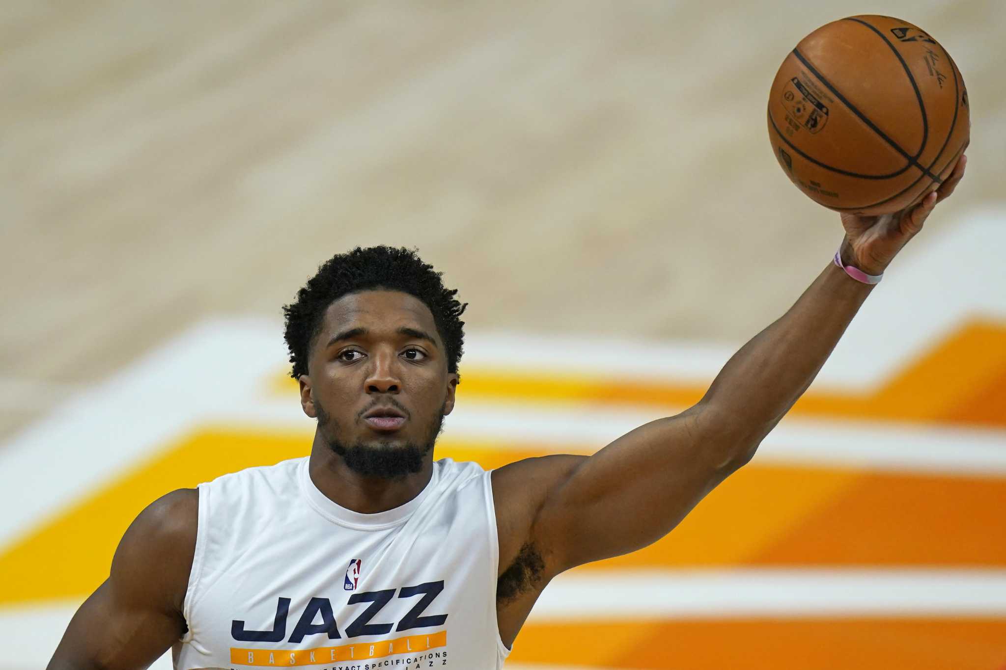 NBA star Donovan Mitchell partners with Stamford's Inspirica to help break  the cycle of homelessness
