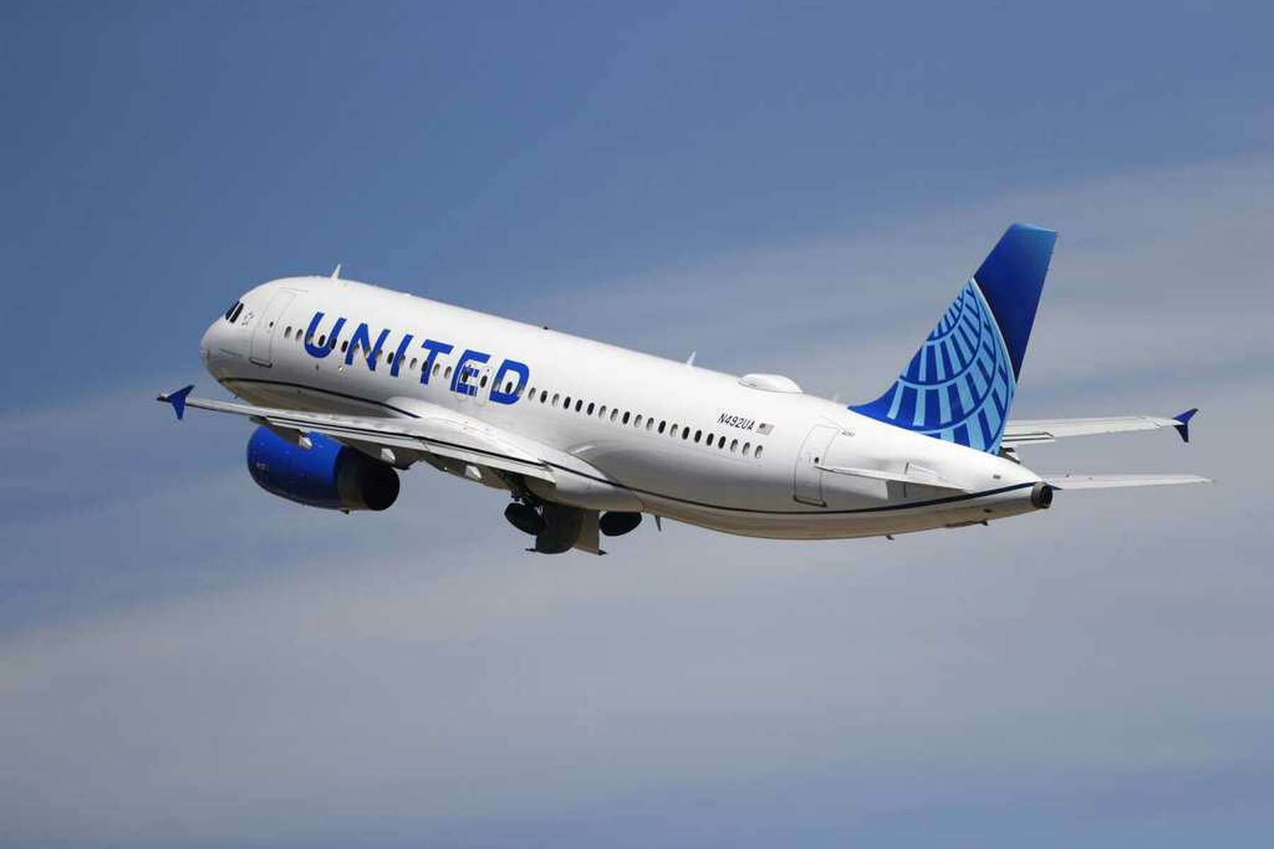 Vaccinated Some United Airlines Fliers Have Chance To Win Year S Worth Of Travel