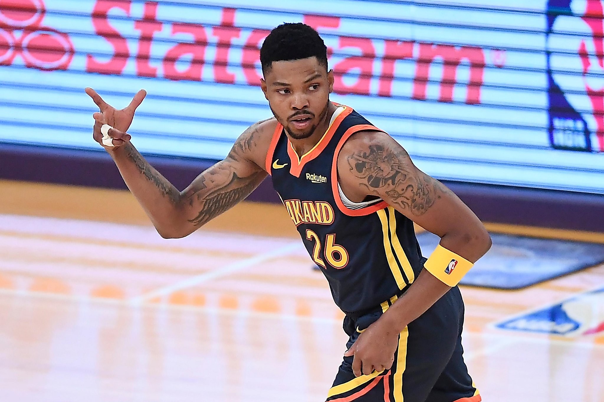 Kent Bazemore  Inside the Lakers