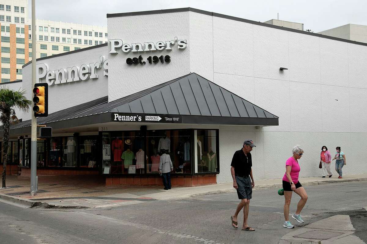 Guayaberas, tailoring and service keep customers coming back to Penner