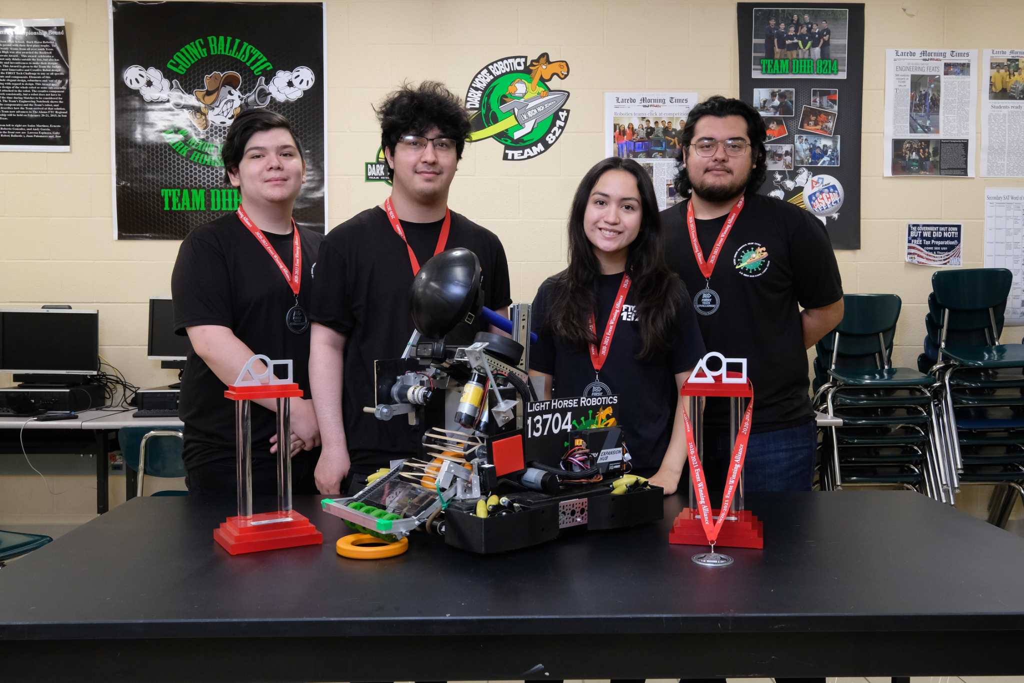 Nixon High School Robotics Team advances to state championship - Image