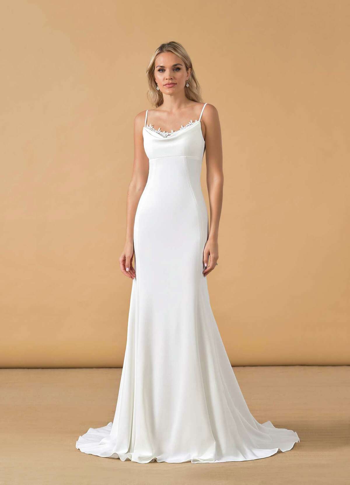 Get The Look Ariana Grandes Wedding Dress By Vera Wang Haute