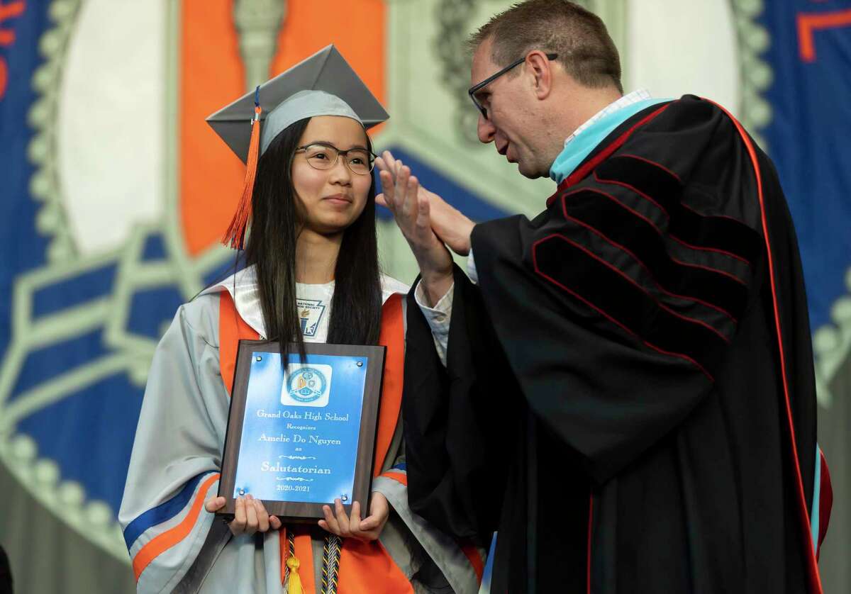 Grand Oaks sends off 1st class of graduates