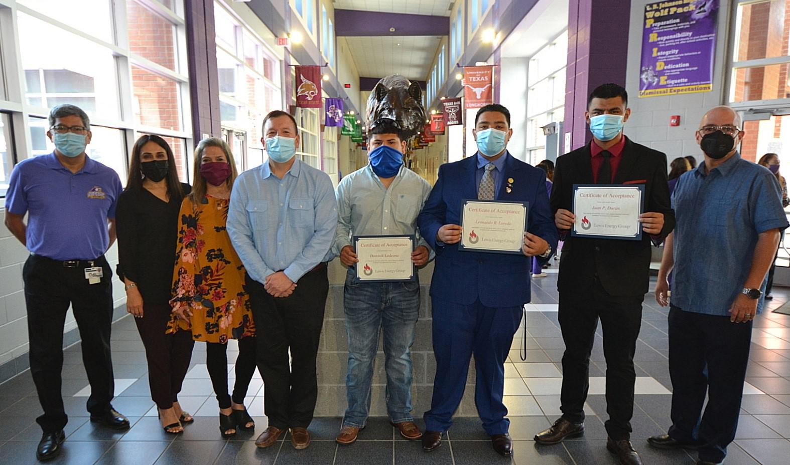 LBJ oil and gas students offered internships from SA energy company - Vimarsana News